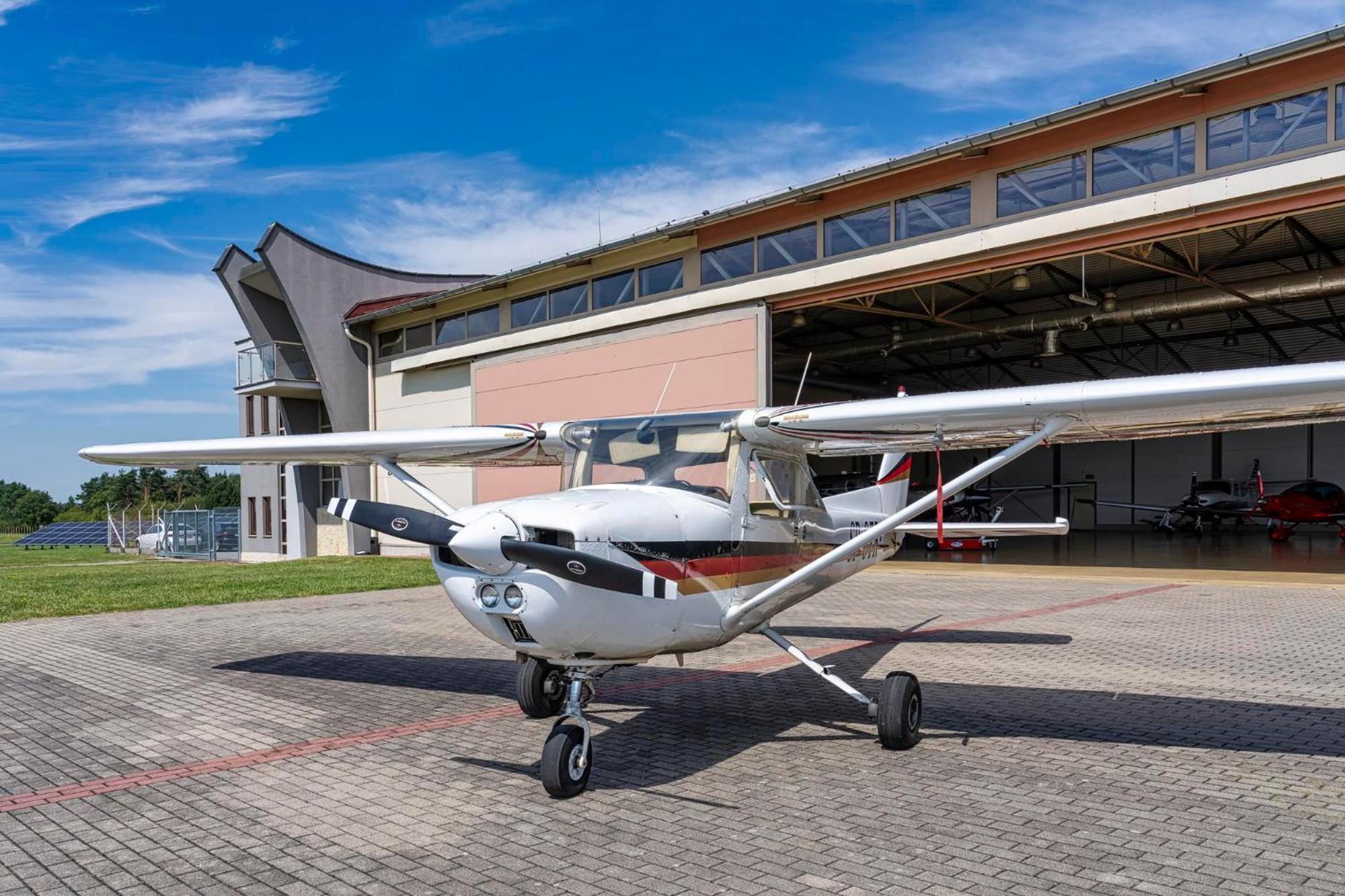 Hotel Aviator Kamien Slaski Exterior foto